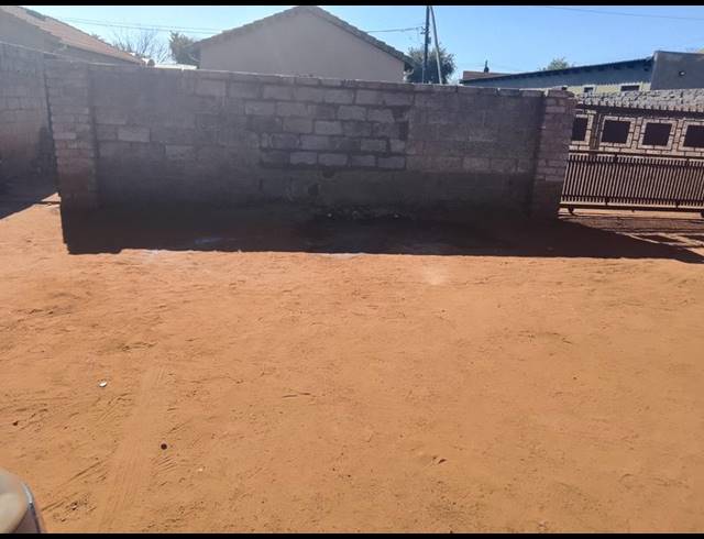 3 BEDROOM HOUSE FOR SALE IN PROTEA GLEN EXT